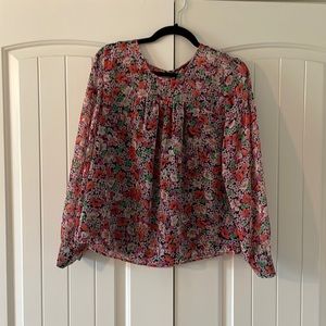 Ann Taylor size M flowered flowy blouse